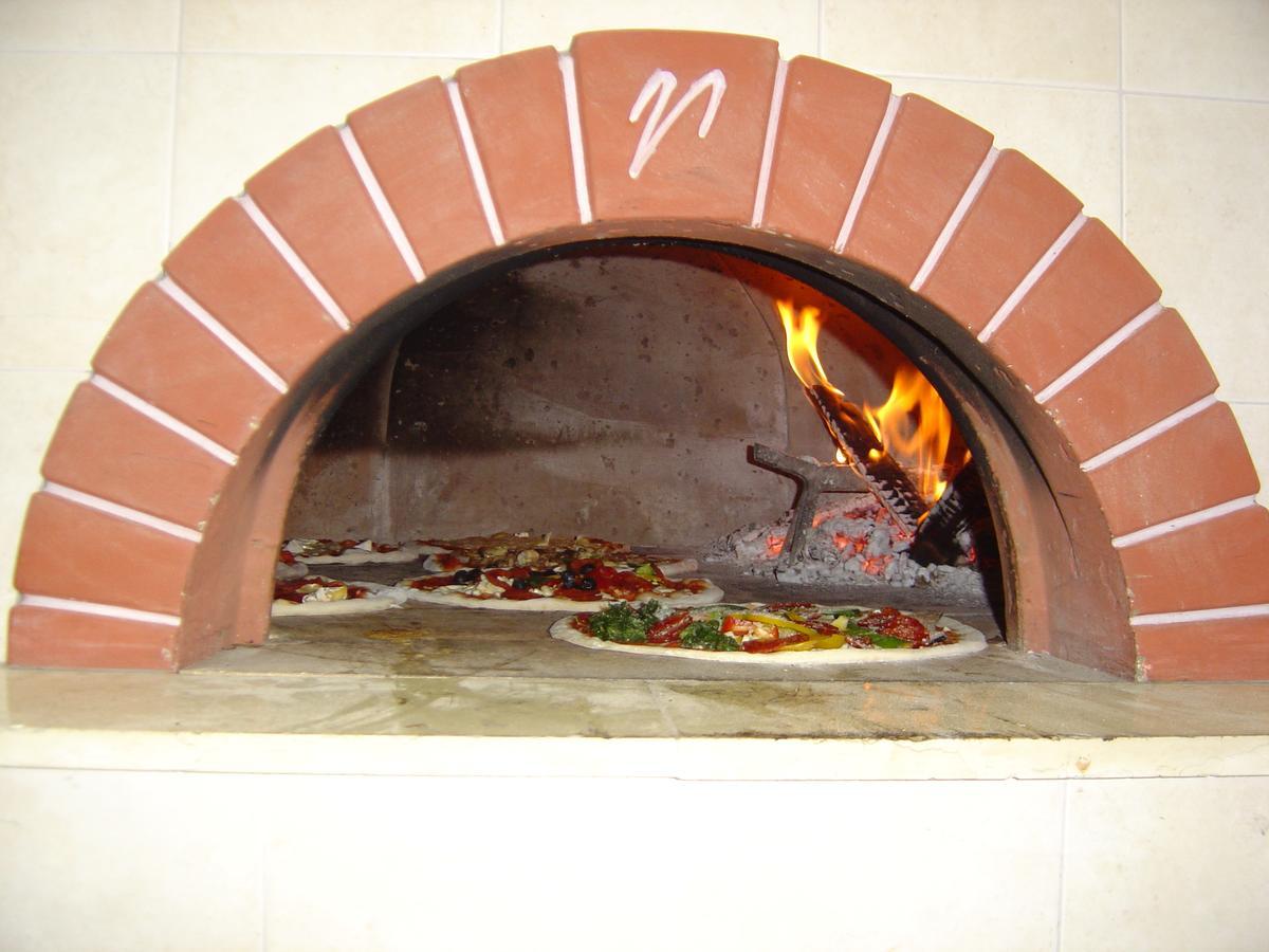 Gasthof Pizzeria Unterwirt Коллепіетра Екстер'єр фото